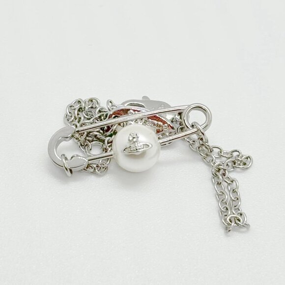 Vivienne Westwood Safety Pin White Pearl Orb Charm Nana Bracelet - Picture 5 of 5
